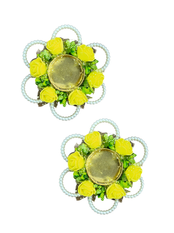 Smaran Handmade Elegant Candle Holder Set of 2 for Festivals, Weddings, Pooja Room & Home Décor, Traditional Indian Decorative Tealight Candle Set (Yellow Flower Pearl Tealight Holder)