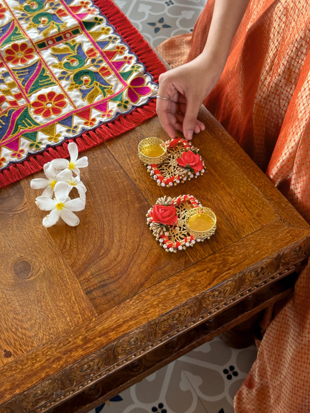 Smaran Handmade Elegant Candle Holder Set of 2 for Festivals, Weddings, Pooja Room & Home Décor, Traditional Indian Decorative Tealight Candle Set (Red Square Tealight Diya Pair with Flower Design)