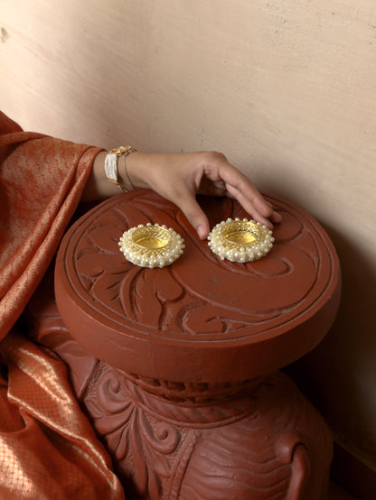 Smaran Pearl Ring Tealight Candle Holder – Handmade Decorative Diya Set of 1 for Festivals, Weddings, Pooja Room & Home Décor, Traditional Indian Elegant Candle Holder