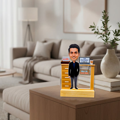 Personalized Corporate Caricature Desk Trophy – Custom Executive Figurine with Name & Achievemen